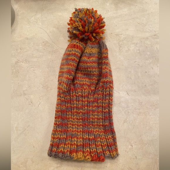 🆕 Hand-Knit Beanie with Puff Ball - Orange, Yellow, Gray-Purple - Picture 7 of 7